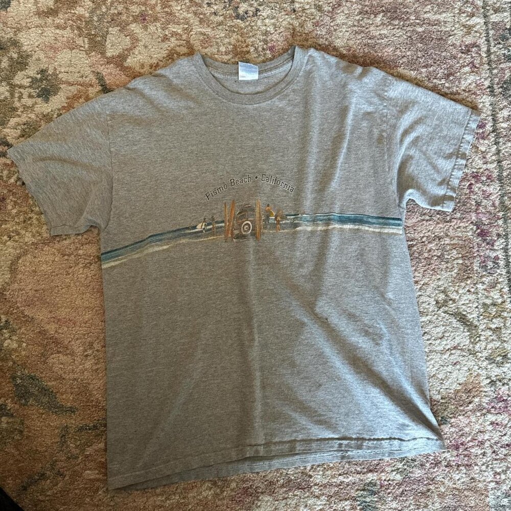 Gildan Men's Grey and Green T-shirt